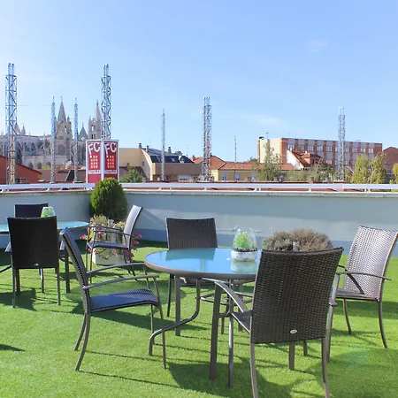 Hotel Fc Infantas De 3*