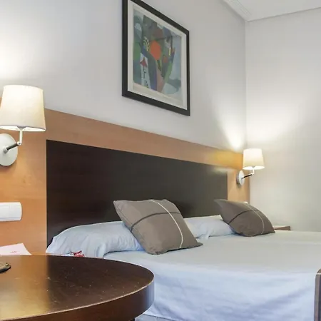 Hotell Fc Infantas De León