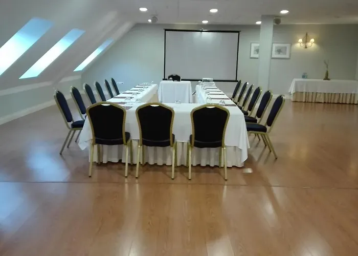 Hotel Fc Infantas De León