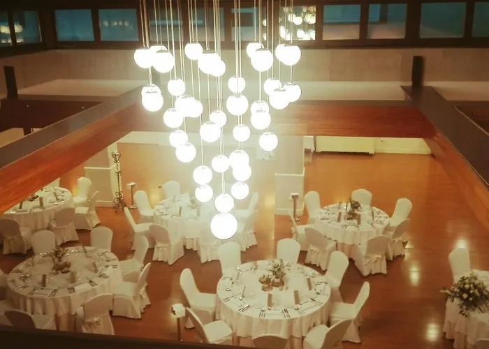 Fc Infantas De 호텔 레온