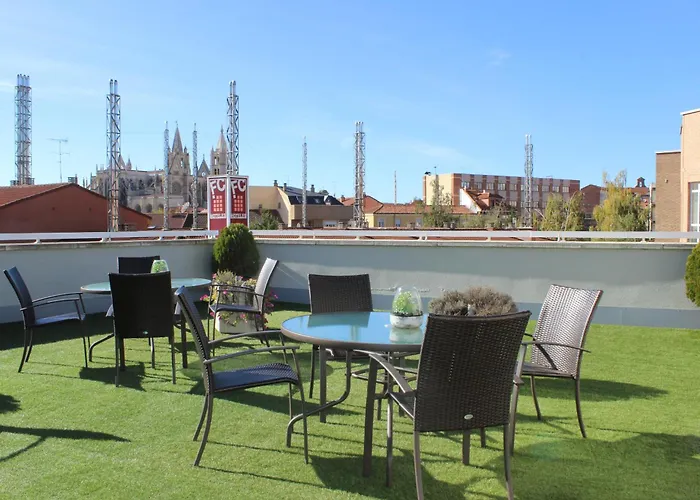 Hotel Fc Infantas De 3*