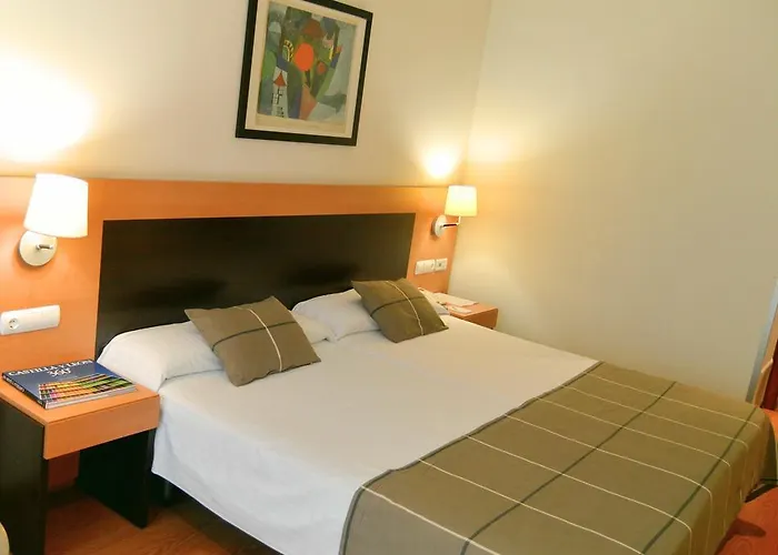 Hotel Fc Infantas De 3*