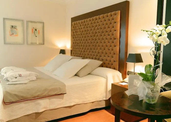 Hotel Fc Infantas De León